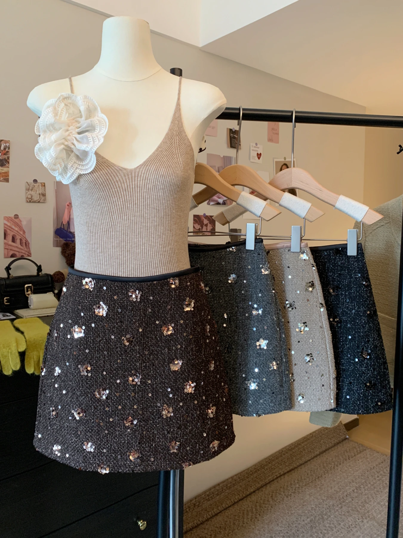 Sequined Woolen Skirt Women's Winter New Temperament High Waist Hip Skirt A Word Short Skirt Tide
