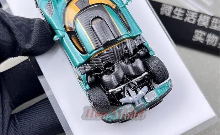 D.Bo-modelo de coche 1/64 para Koenigsegg One1, juguete de simulación fundido a presión, regalos de cumpleaños para niños, exhibición de Hobby, adornos verdes