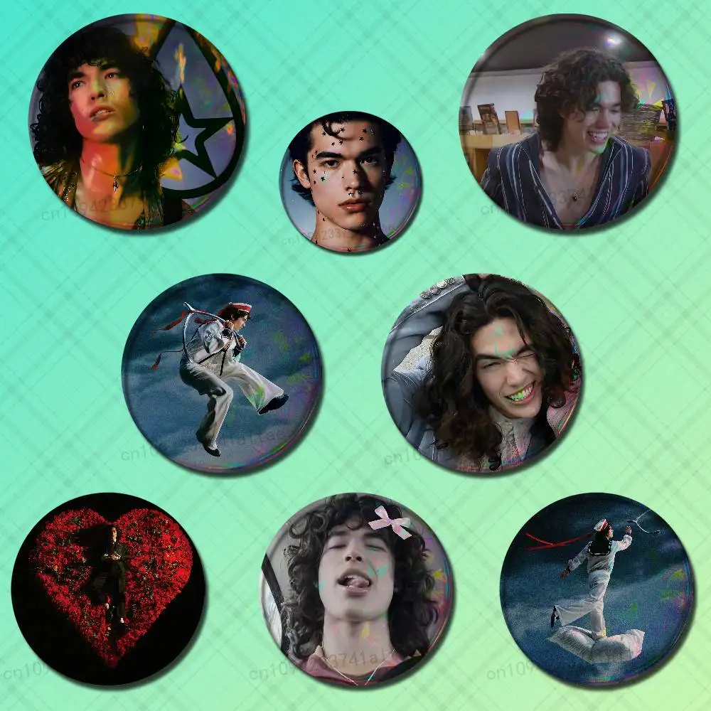 

C-Conans G-Gray W-Wishbones Badges 25mm 32mm 44mm 58mm 75mm Cartoon Brooch Pins Backpack Hat Accessories Lover Gifts