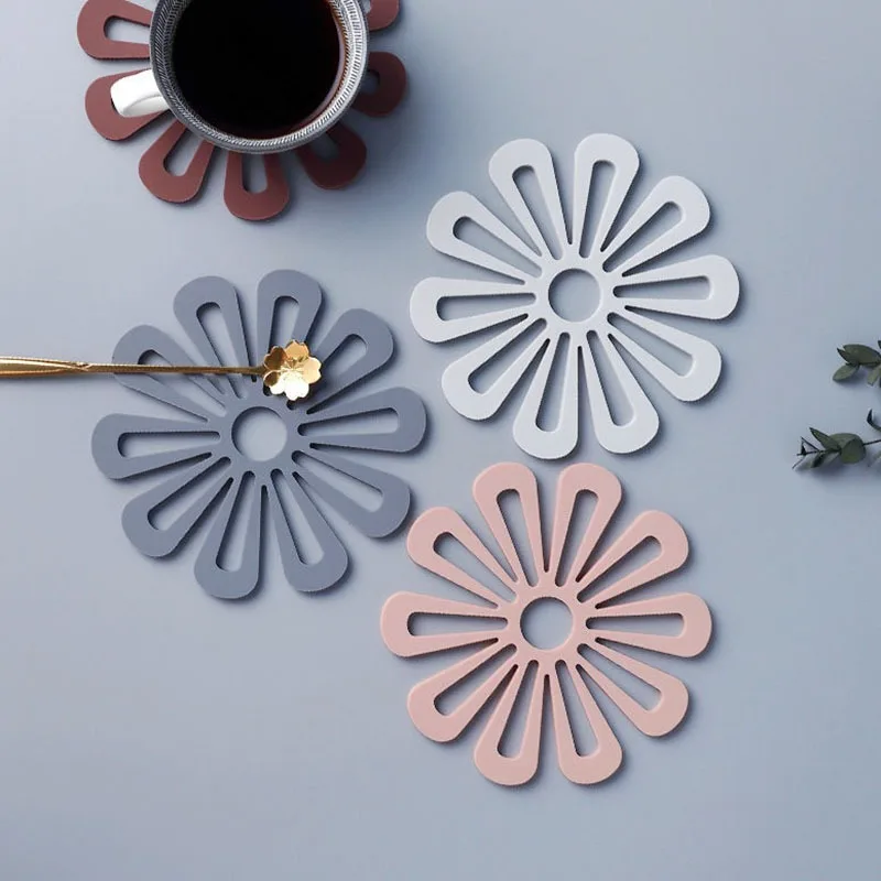 Creative Flower Silicone Heat Resistant Trivet Mat Non‑Slip Hot Pan Pot Holder Coaster Table Pad Gift forHome Kitchen Decoration