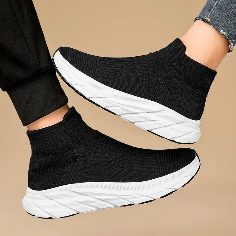 Breathable Men Casual Shoes Lightweight Outdoor Male Walking Shoes Anti-slip Men's Sneakers Slip on Flats Vulcanized Shoes 2025