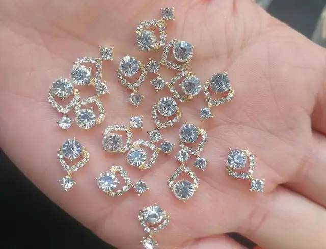 10 sztuk luksusowych błyszczących kamieni szlachetnych do paznokci ze stopu metalu 3D zdobienie Rhinestone Bling mieszane style Strass diamentowa dekoracja do Manicure *