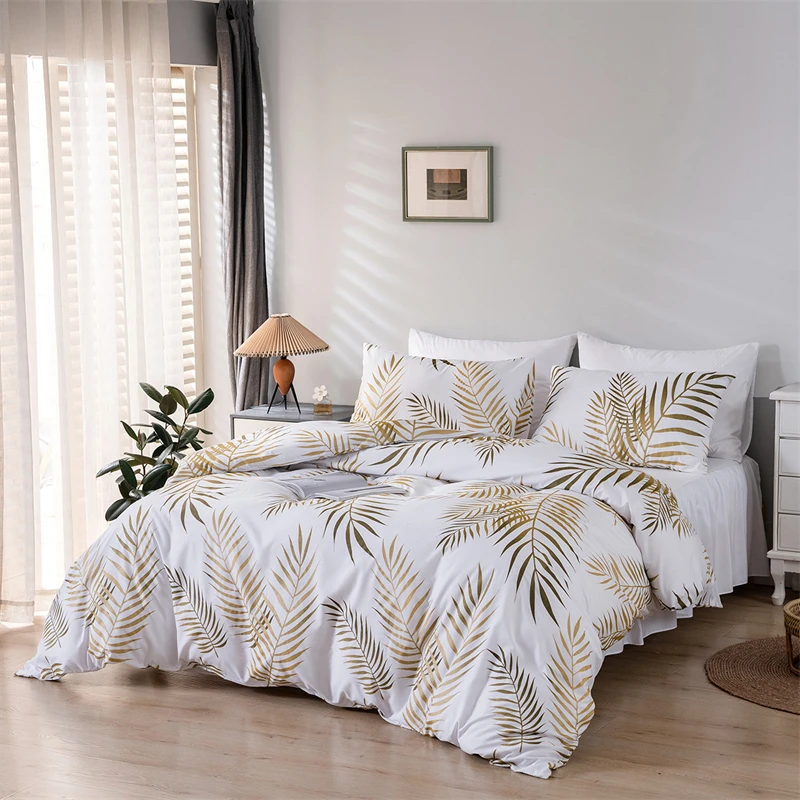 New modern style gold printing three piece set large Duvet cover set soft and comfortable single double bed set