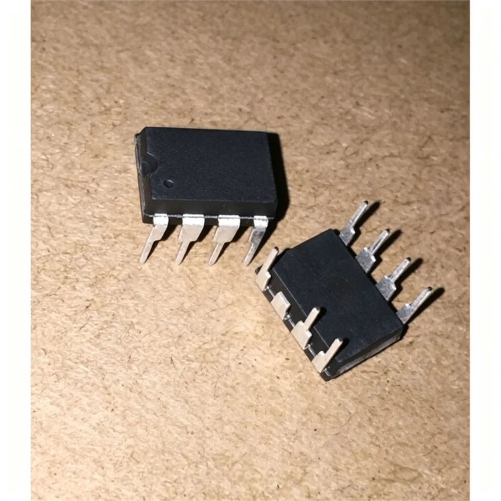 5pcs/lot MCP602-I/P MCP602 MCV08A MCV08A-I/P MD12H MD12 ME8101 8101 DIP-8