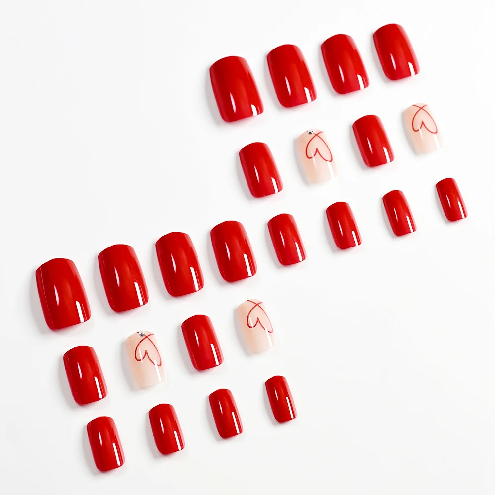 24 قطعة قصيرة مربعة لامعة الأظافر وهمية لعيد الحب الحلو شيك خط أحمر الحب القلب اضغط على الأظافر مجموعة مانيكير الأظافر كاذبة *