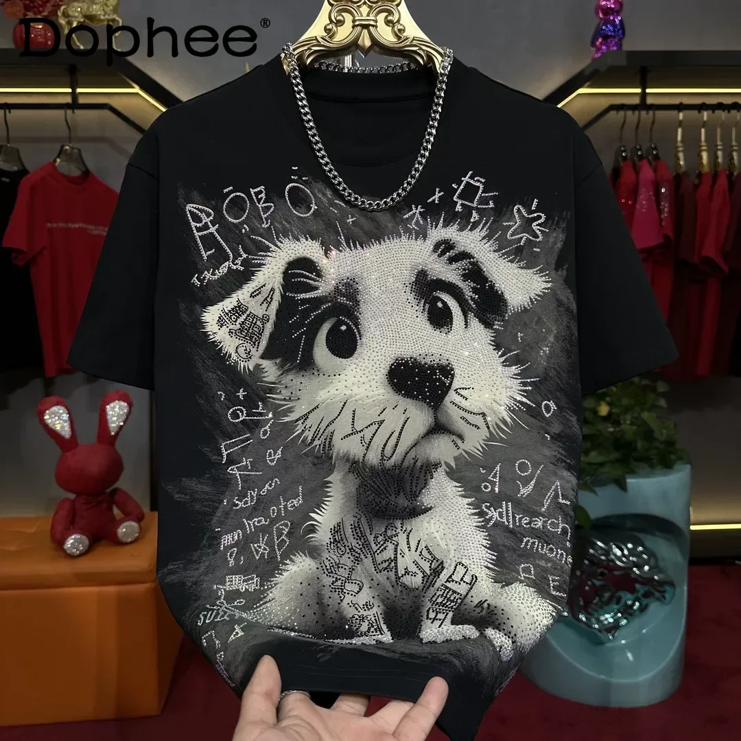 

Новая мужская футболка 2026 года: свободный крой, круглый вырез, короткий рукав, с массивной отделкой стразами, летний повседневный модный топ