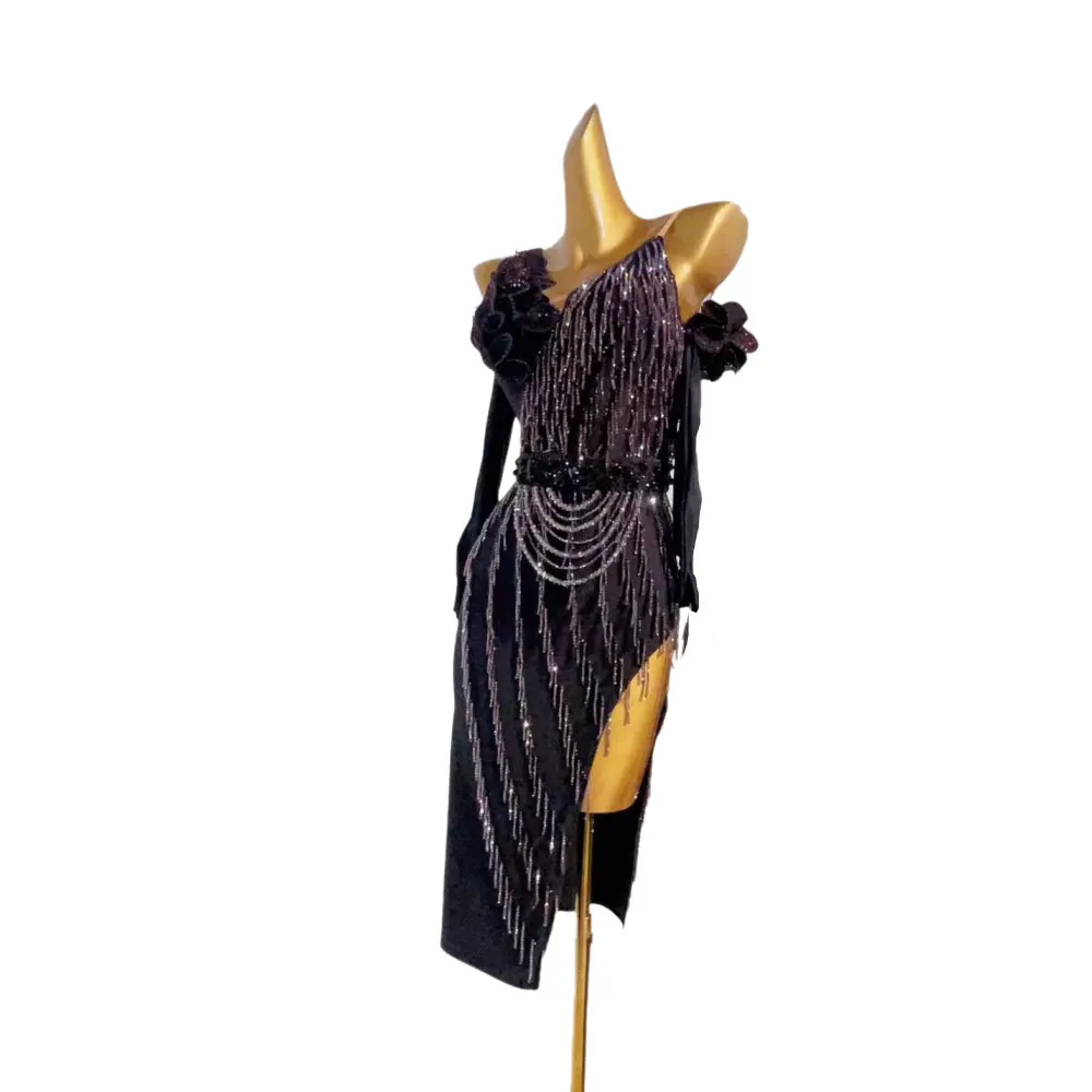 

Элитное женское платье для латиноамериканских танцев, на заказ, черное, с розами, на бретельках, для выступлений по самбе, с бриллиантами, черное, для бассейна