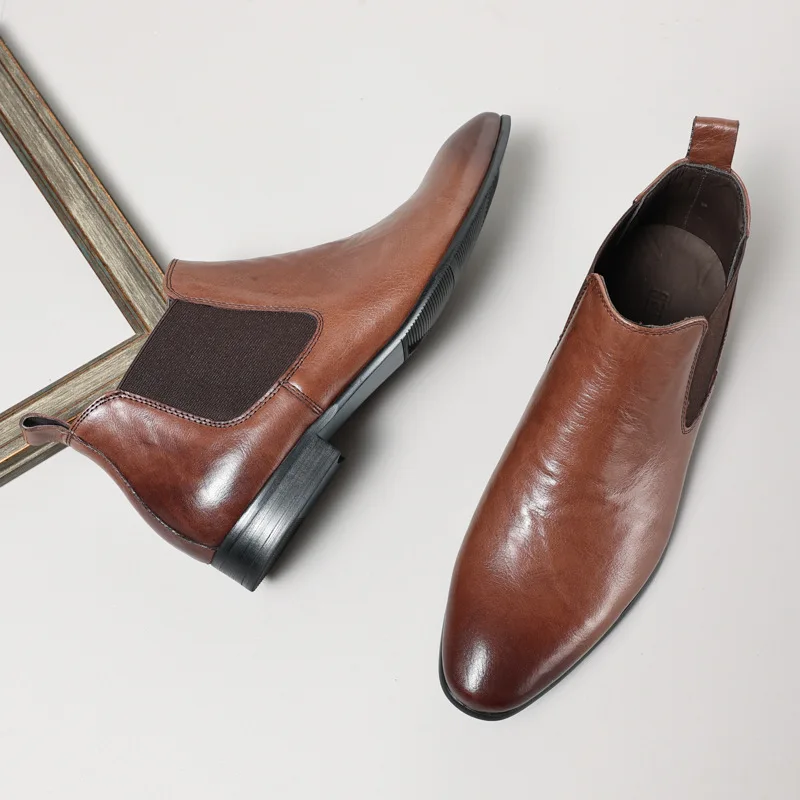 

Men's high top shoes with sleeve cowhide, creating European style soft leather work boots