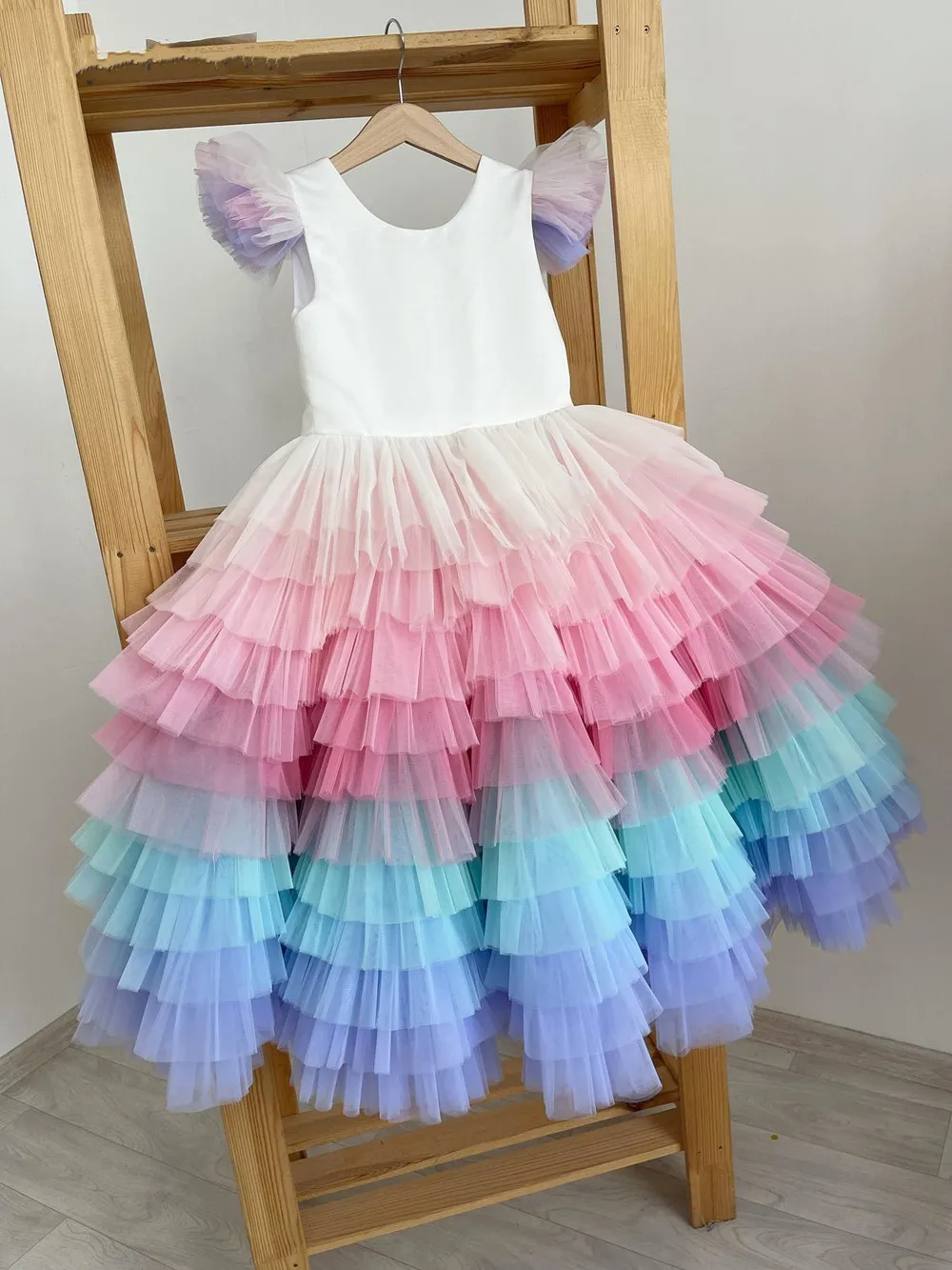 

Colorful Tulle Fluffy Flower Girl Dress O Neck Satin Little Princess Birthday Party Dress Prom Gowns