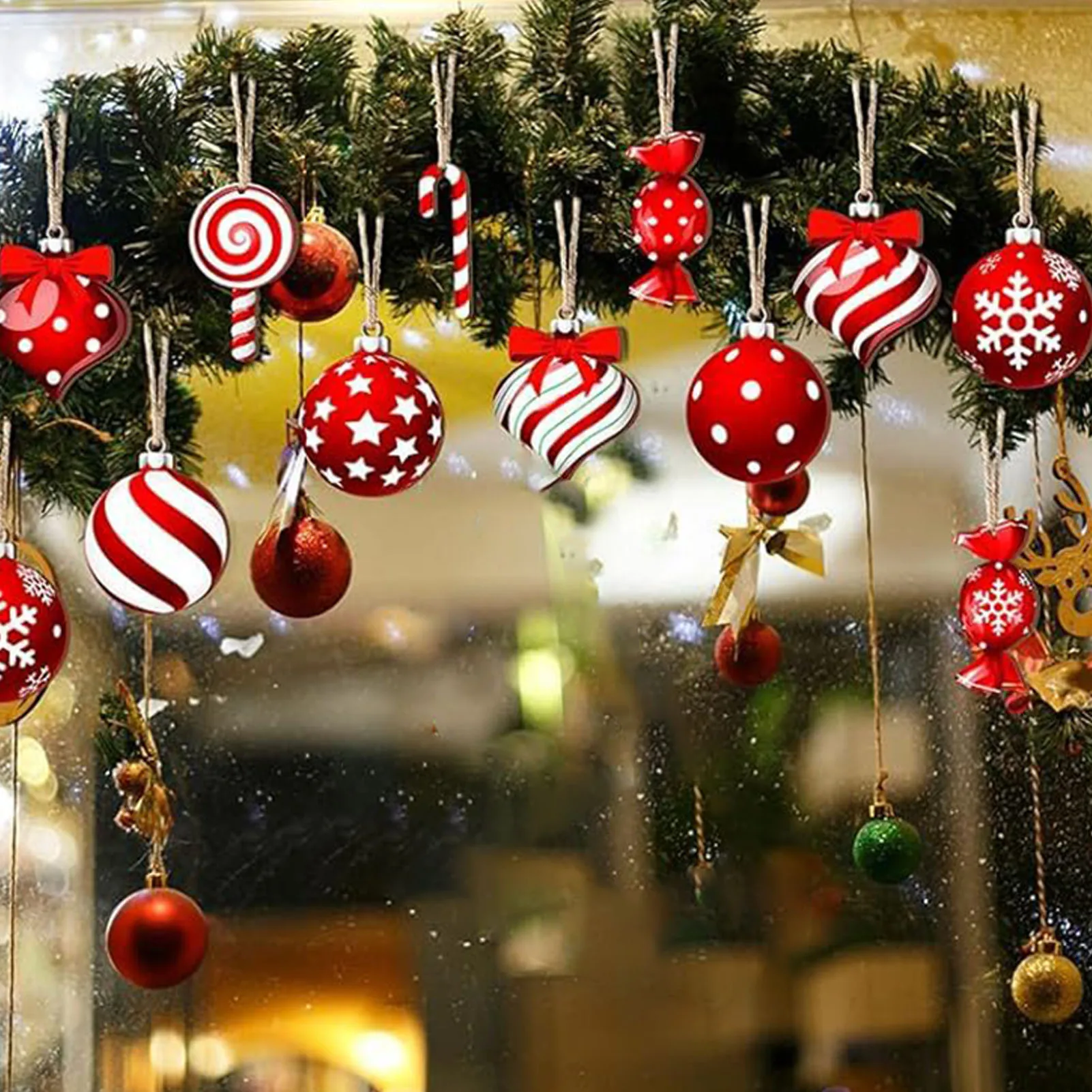 

Xmas Tree Decoration Vibrant Color Enhanced Ambience Xmas Tree Hanging Decoration Versatile Sturdy Reusable for Outdoor