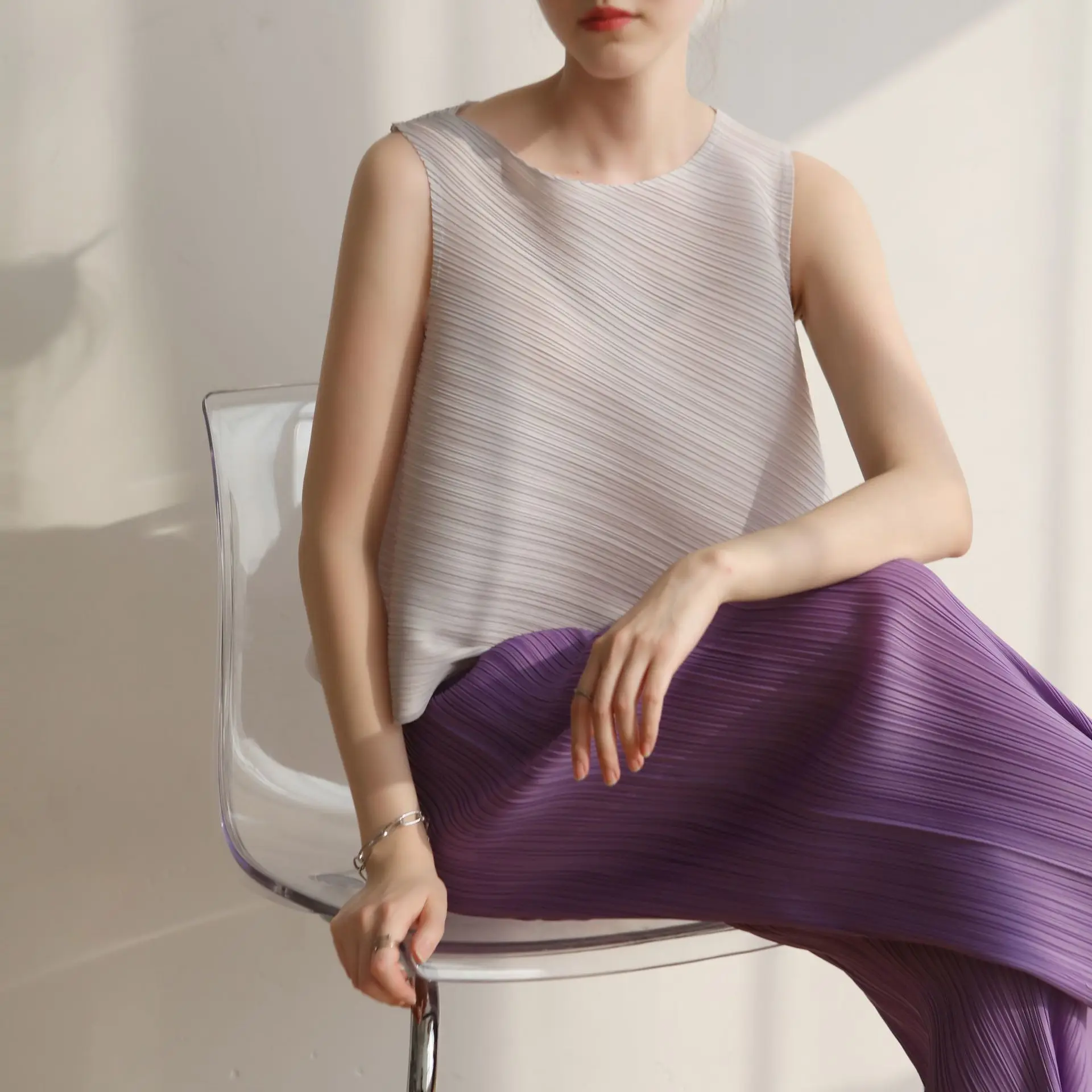 Pleated Sleeveless Oversized t-shirt Female clothing blusas para mujer elegant and youth woman blouses  tops