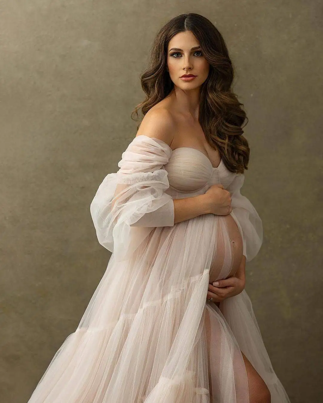 Soft  Long Sleeves Sleepwear V Neck Chic Wedding Robe Nightgown Soft Ruffles Tulle Sweep Train Wedding Pajama Fast Shipping