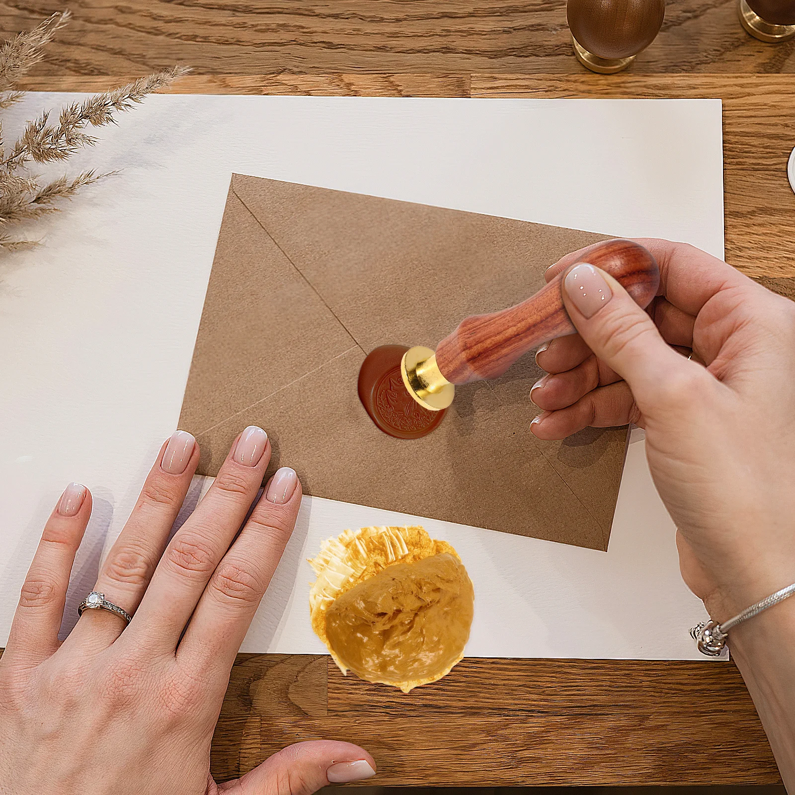 Chinese Gold Calligraphy Ink Paste Traditional Golden for Artistic Creations Long Lasting Durability