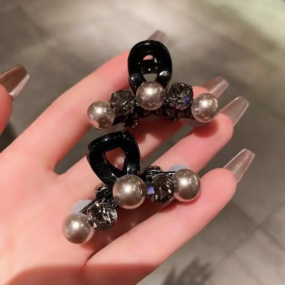 Pearl Fashion Small Hair Claw for Women Hair Clip Girl Black Hair Clip Lady Elegance Mini Hairpin Akcesoria do stylizacji włosów Koreański