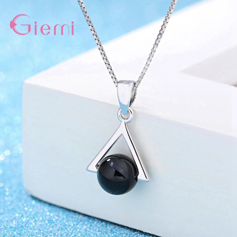 925 Sterling Silver Pendant Necklace For Decoration Classic Style Triangle Shape Best Gift For Women Party Wholesale