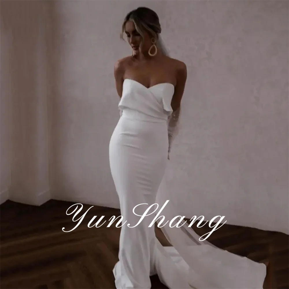 Yunshang Abiti da sposa eleganti a sirena personalizzati Sweetheart Piega aperta sul retro Crepe Abito da sposa da donna Sweep Train Vestidos