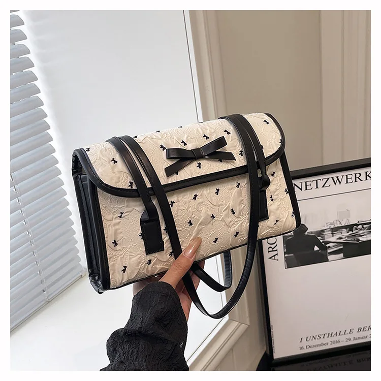 

Korean niche underarm commuter bag 2025 new style fashionable women handbag bow shoulder bag