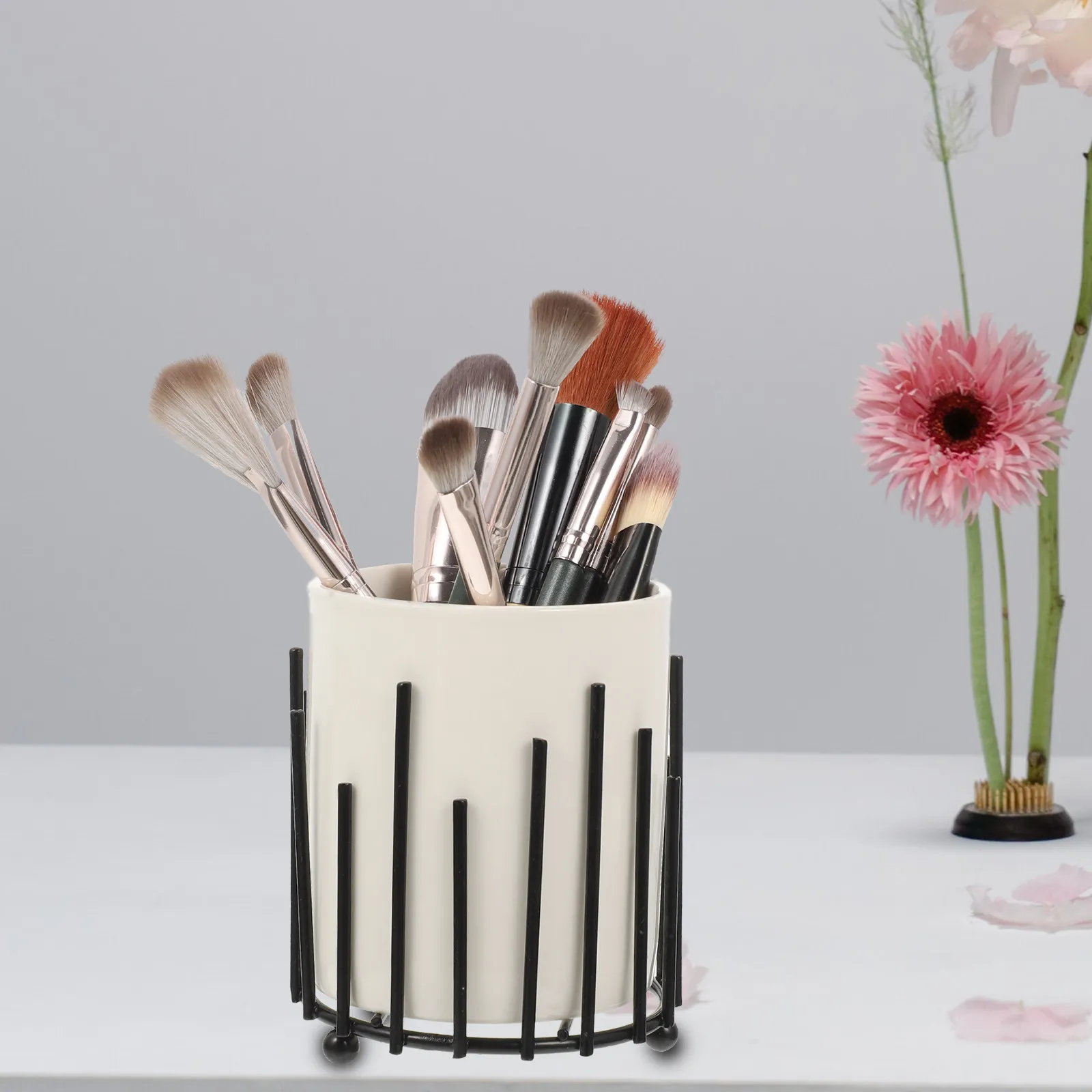 

Металлическая подставка для кистей для макияжа, многофункциональный органайзер для кистей, держатель для ручек, настольный органайзер для хранения канцелярских принадлежностей для дома и офиса