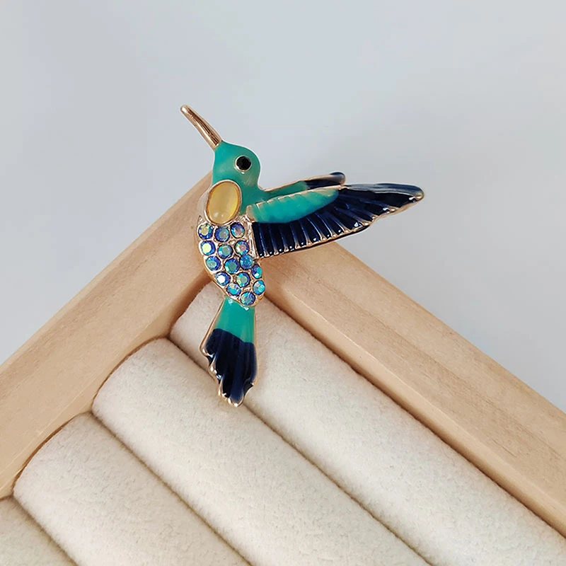 Fashion Colorful Enamel Hummingbird Brooches For Women Unique Personality Animal Inlaid Rhinestone Brooch Pins Jewelry