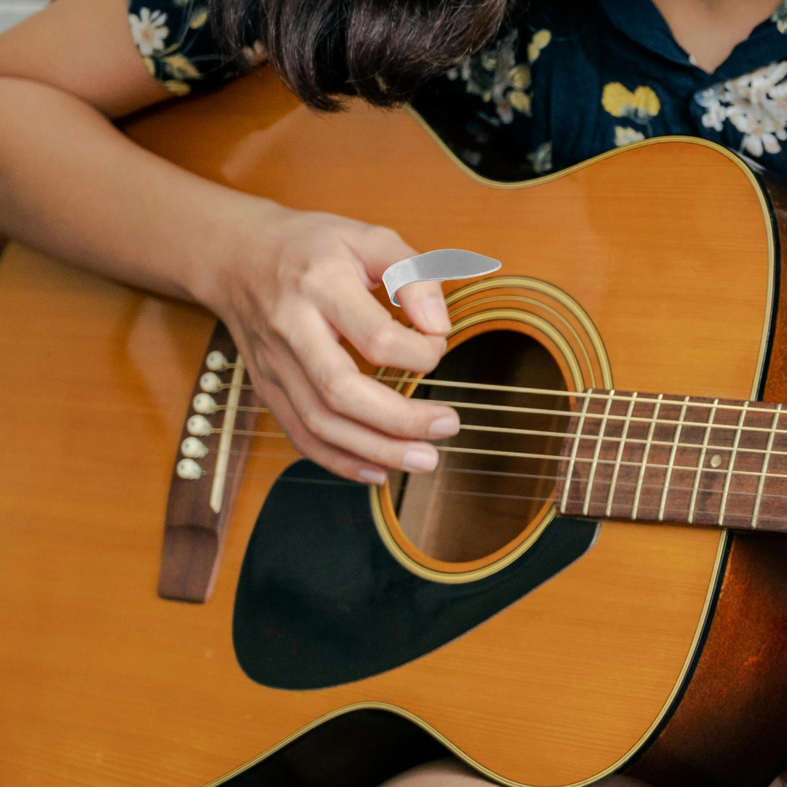 

Stainless Steel Thumb Picks Lightweight Ultra Thin Durable for Guitar Ukulele Playing Silver Professional Use Thumb Picks