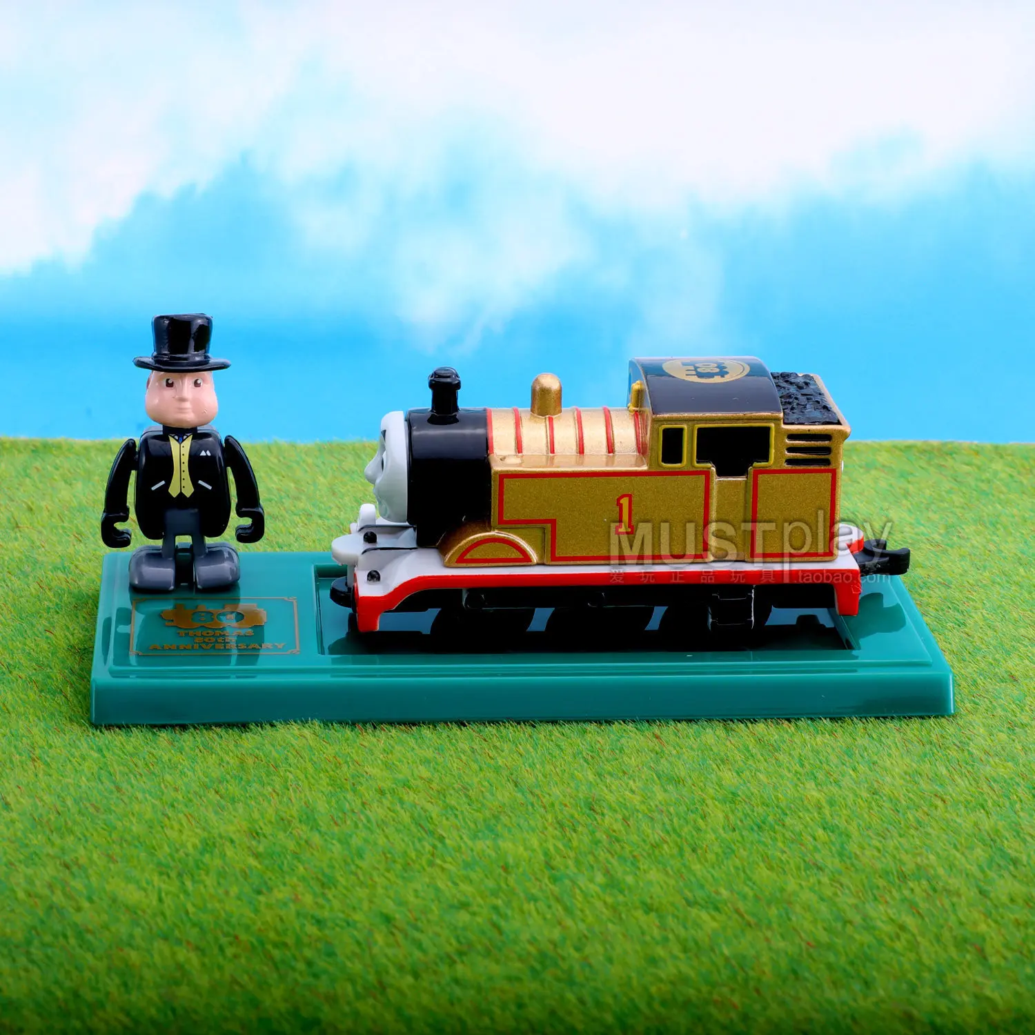 In Stock Original TAKARA TOMY Thomas & Friends 80th Anniversary Golden Thomas Set, Diecast Train With Figure & Base, Limited Col