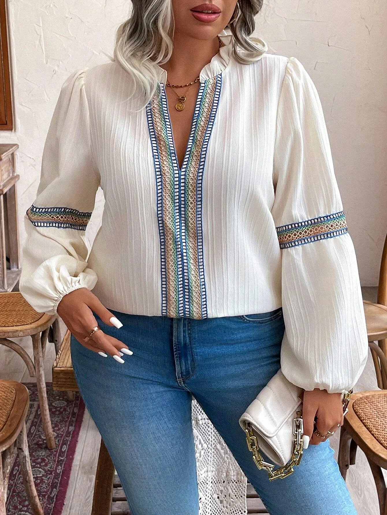 

Женская рубашка больших размеров с цветными блоками, кружевная рубашка с рюшами и v-образным вырезом, рукавами-фонариками, стиль отпуска, весенне-осенняя одежда