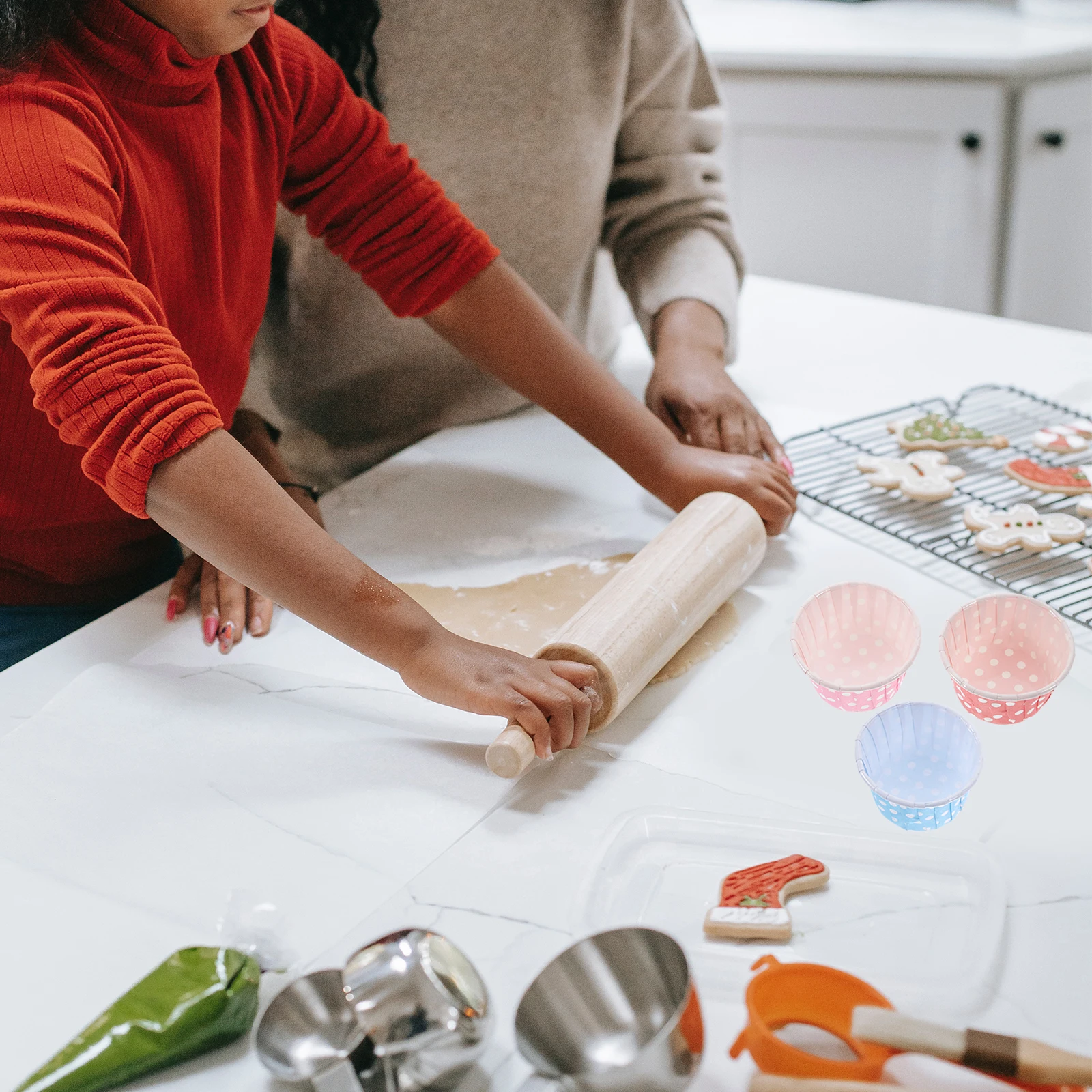 

300pcs Disposable Paper Cups for Ice Cream Cake Pudding Yogurt Soup 100pink 100red 100blue Lightweight Party Food Containers