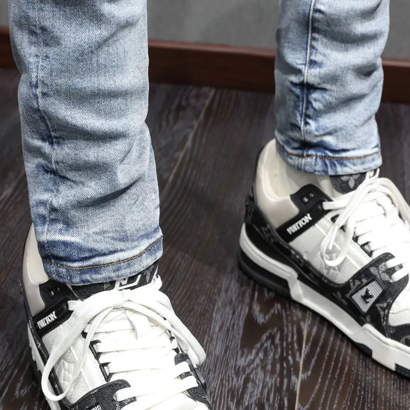 

Street fashion men's light blue jeans retro elastic slim fit retro ripple perforated patch trendy brand tapered pants Y2K