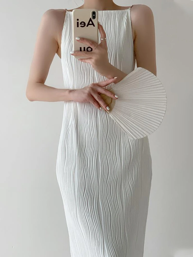 White Pleated Long Dresses Women Summer Sleeveless Backless Spaghetti Strap Dress Ladies Elegant High Waist Slim Party Dresses