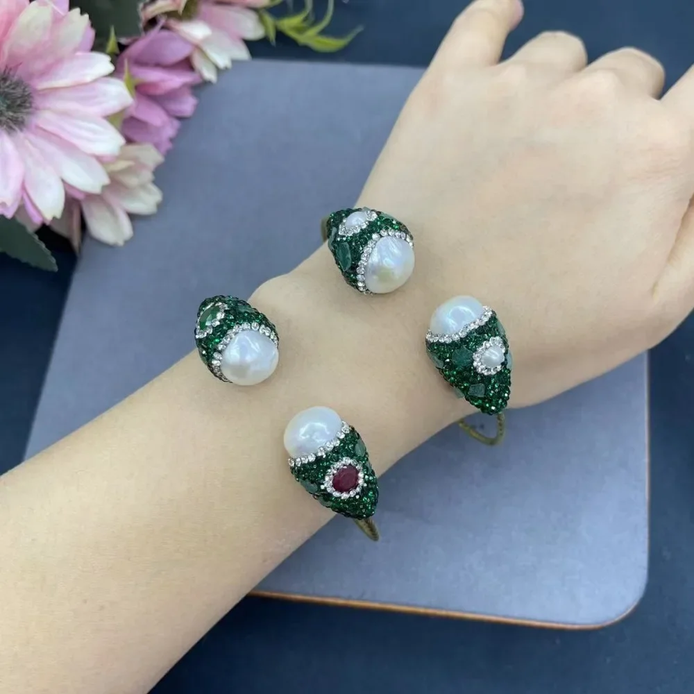 

New Baroque Pearl Inlaid Dongling Jade Raw Stone Adjustable Women's Bracelet Simple Luxury Ladies Exquisite Jewelry