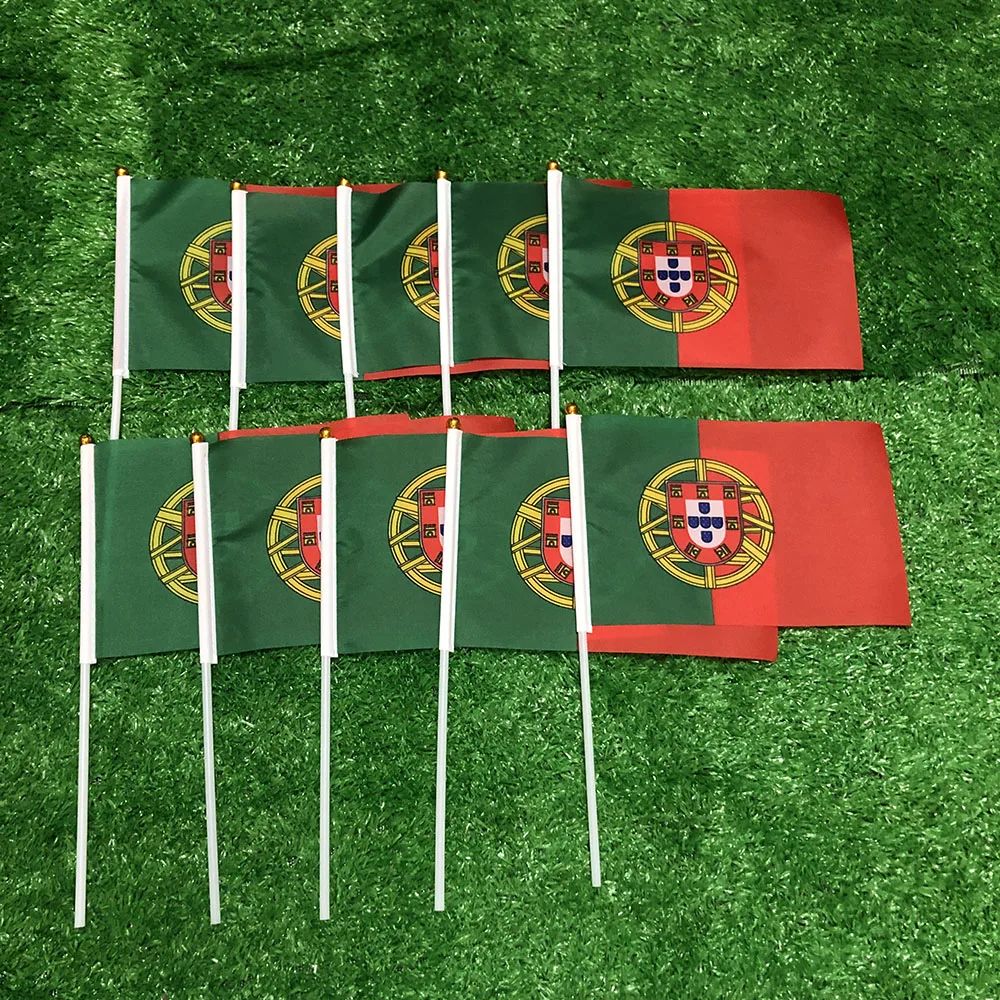 Bandera de Portugal de poliéster con asta de plástico para decoración - imagen 2