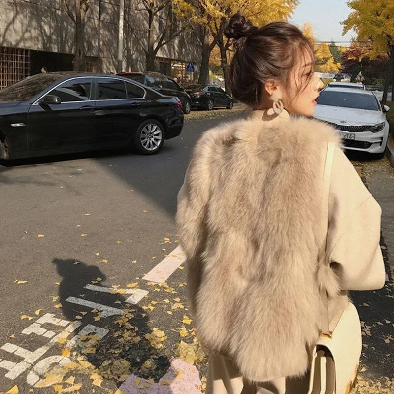 

2025 Women's ort Imitation Fur Vest Thi Plu Coat Fur Vest Svel round Ne Light Maturi Sle No Cap Summer