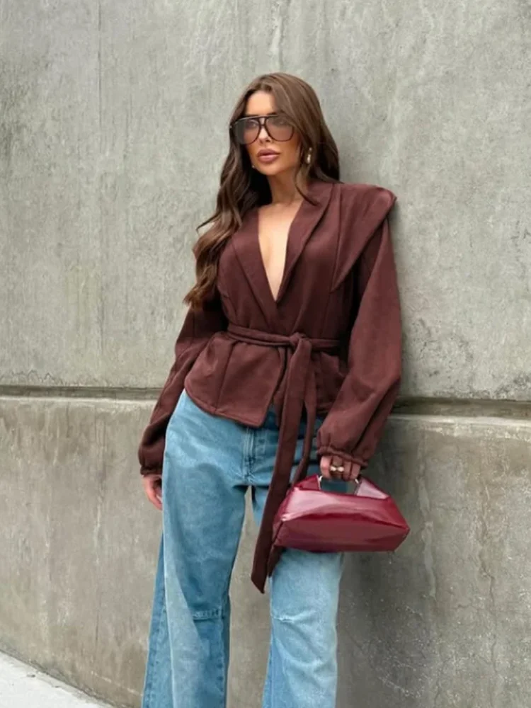 

Vintage Inspired Suede Jacket Off Women 2025 Shoulder Pad Lapel Coats Long Sleeve Lace-up Design High Street Autumn Fashionable