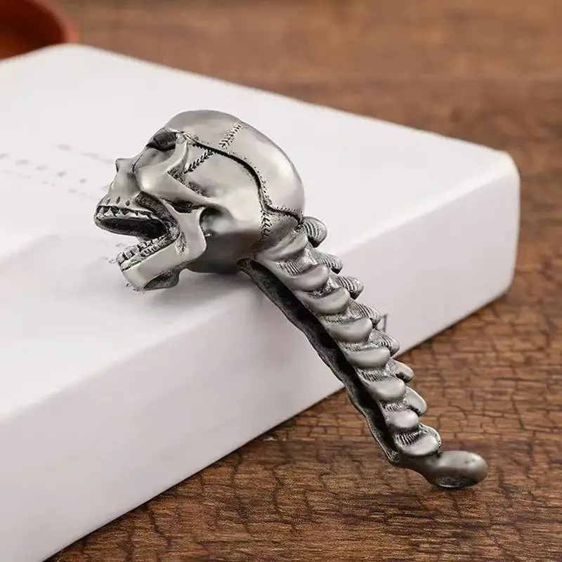 Creative personality skull head bottle opener Halloween funny high-end skull beer bottle opener