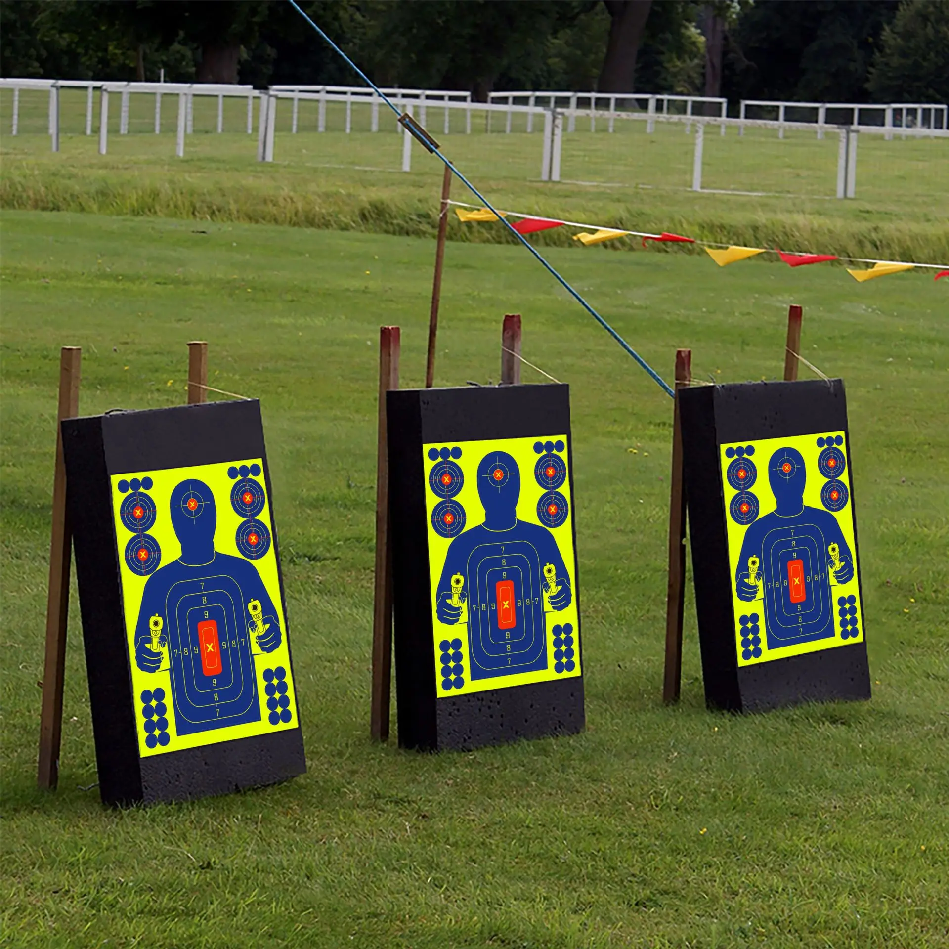 

10Pcs Yellow Fluorescent Target Paper Gun Shooting Target Shooting Stickers Practice Reactive Sputtering Shooting Rifle Stickers