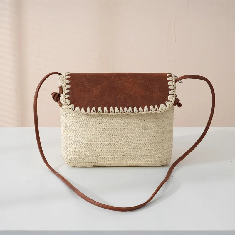 2025 المرأة الفاخرة اليدوية المنسوجة القش المرقعة السرج Crossbody حقائب كتف الصيف حقيبة ساعي الشاطئ الاتجاه حقائب السفر