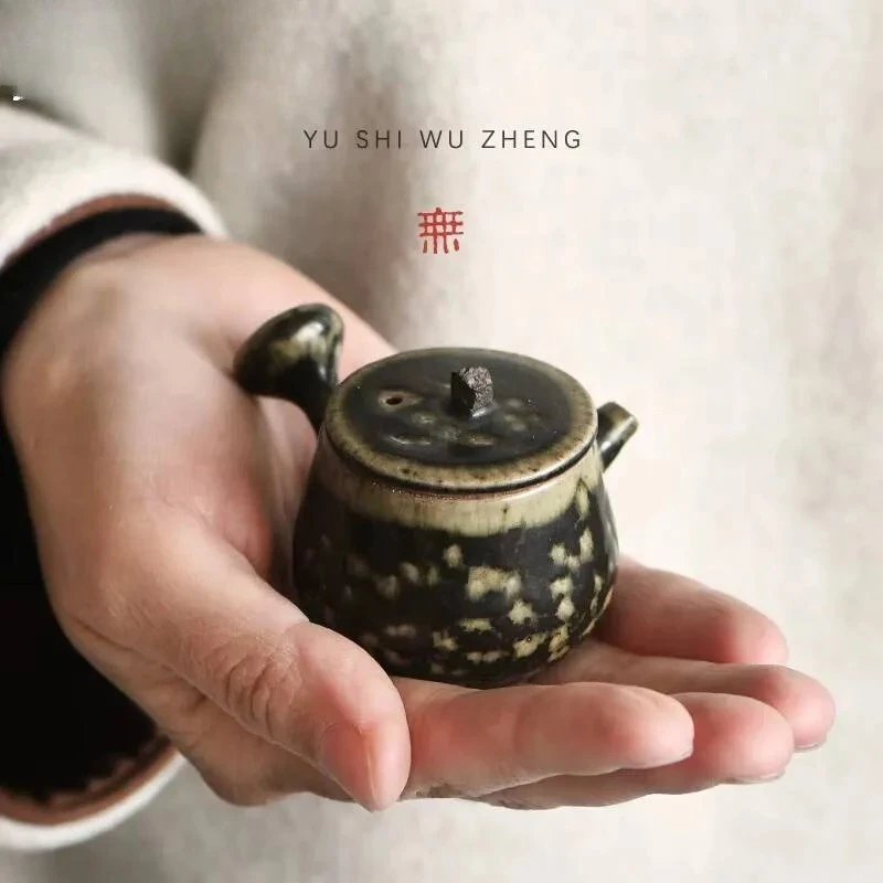 35ml Japanese Rough Pottery Teapot Aesthetic Kiln Change Pot Tea Soaking Mini Fingertip Kettle Chinese Tea Set Small Craft Gift