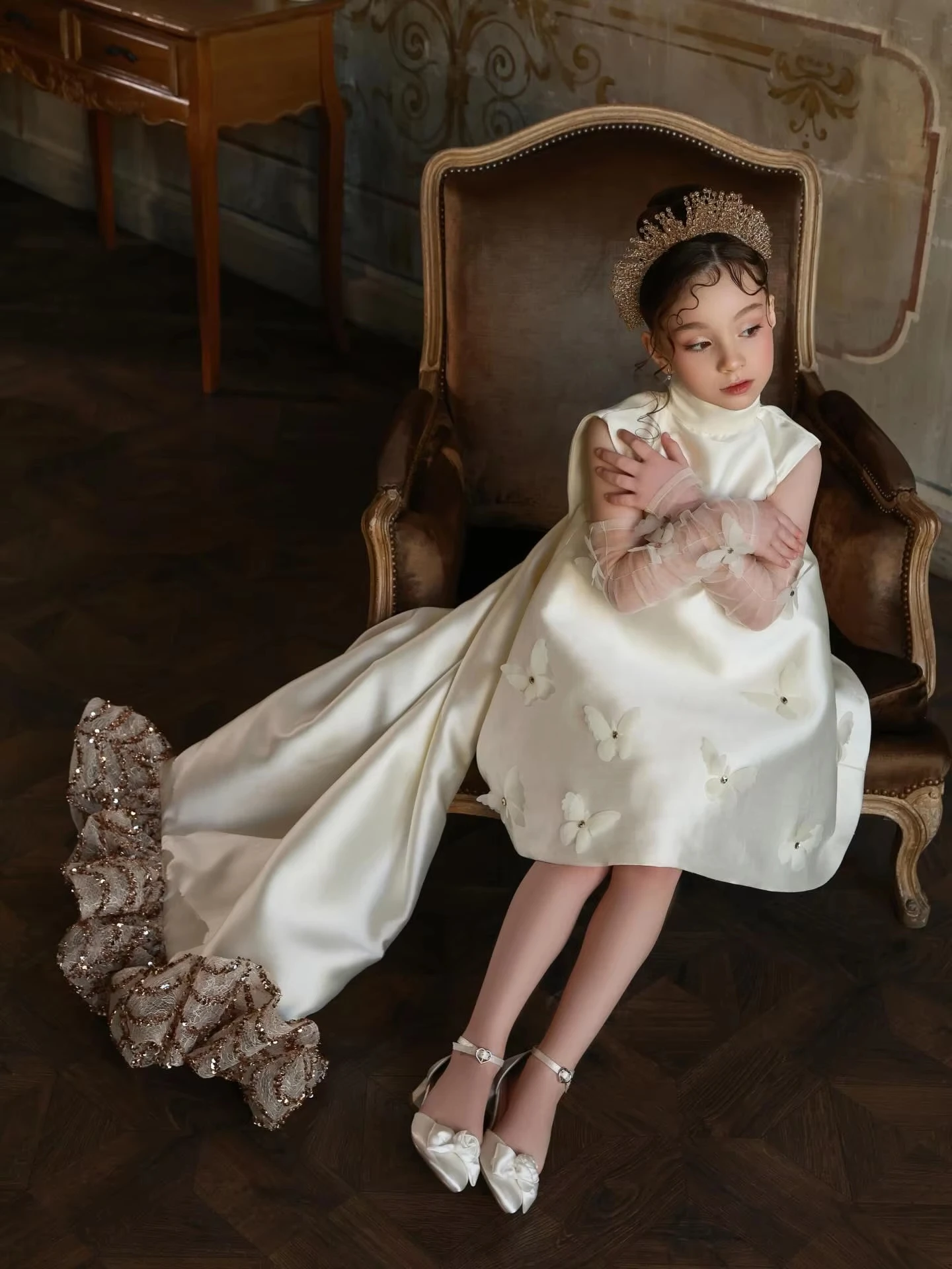 High-end Luxury Satin Flower Girl Dress High-neck Train Beaded Wedding Flower Girl Dress Communion Birthday Pageant Photo Outfit