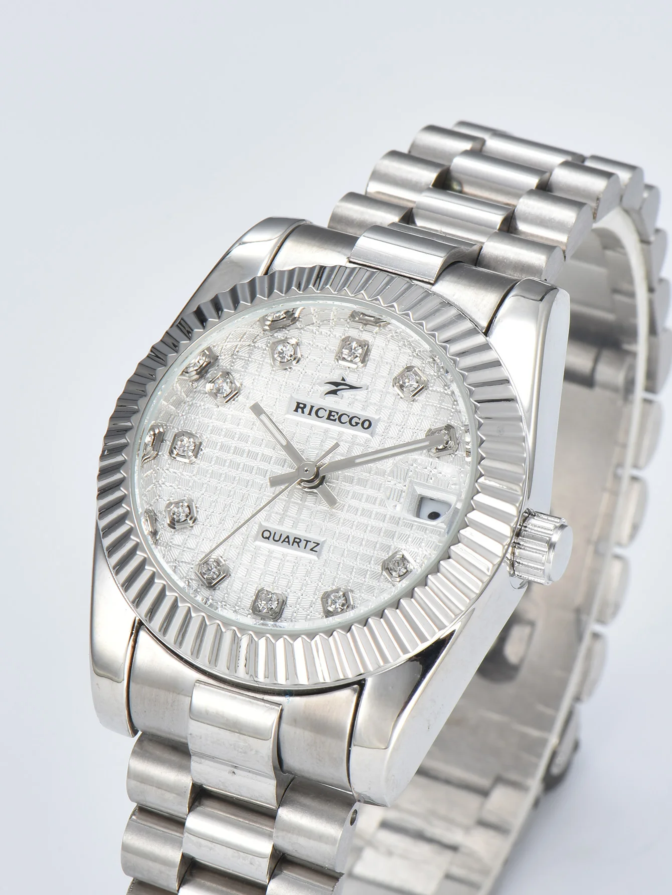 RICECGO Business and Leisure Steel Strip Quartz Watch Fashion and Simple Calendar Display Watch, Commuter Daily Women's Pointer