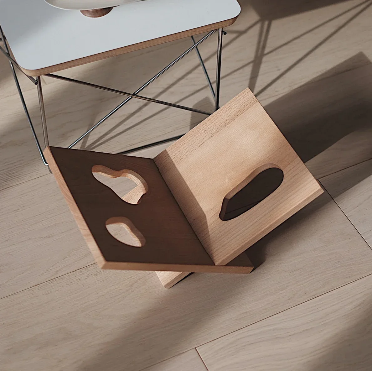 Minimalist Solid Wood Magazine Rack Original Design Bookshelf Ins Nordic Medieval Geometric Artistic