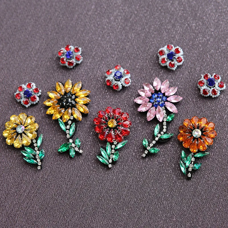 

flower Badge rhinestone beaded sequins patches embroidered sew on patch applique patches for clothes parches para la ropa