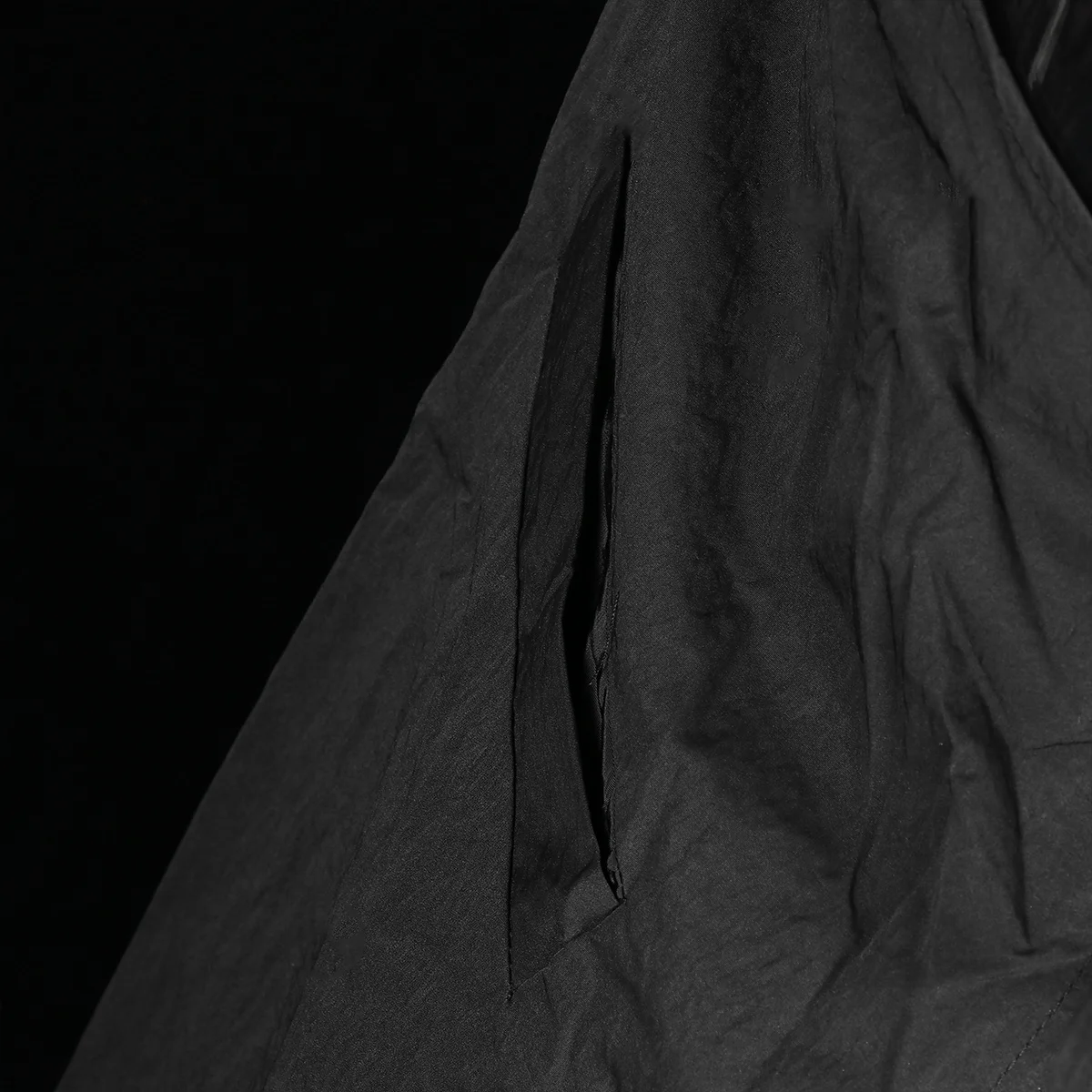 

Barber Shop Professional Sleeveless Workwear With Pockets For Salon Home Use Protective Apron For Haircut Stylish Design