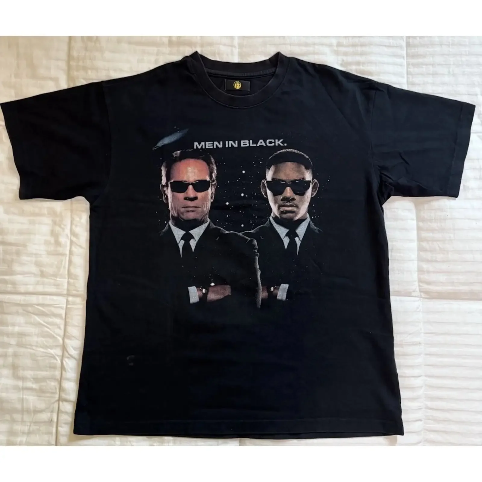 Männer in Schwarz NEU VERPACKUNG Mr Jones Smith Alien Film Promo T Shirt Large verblasst vintage Washed Top For Everyday Wear