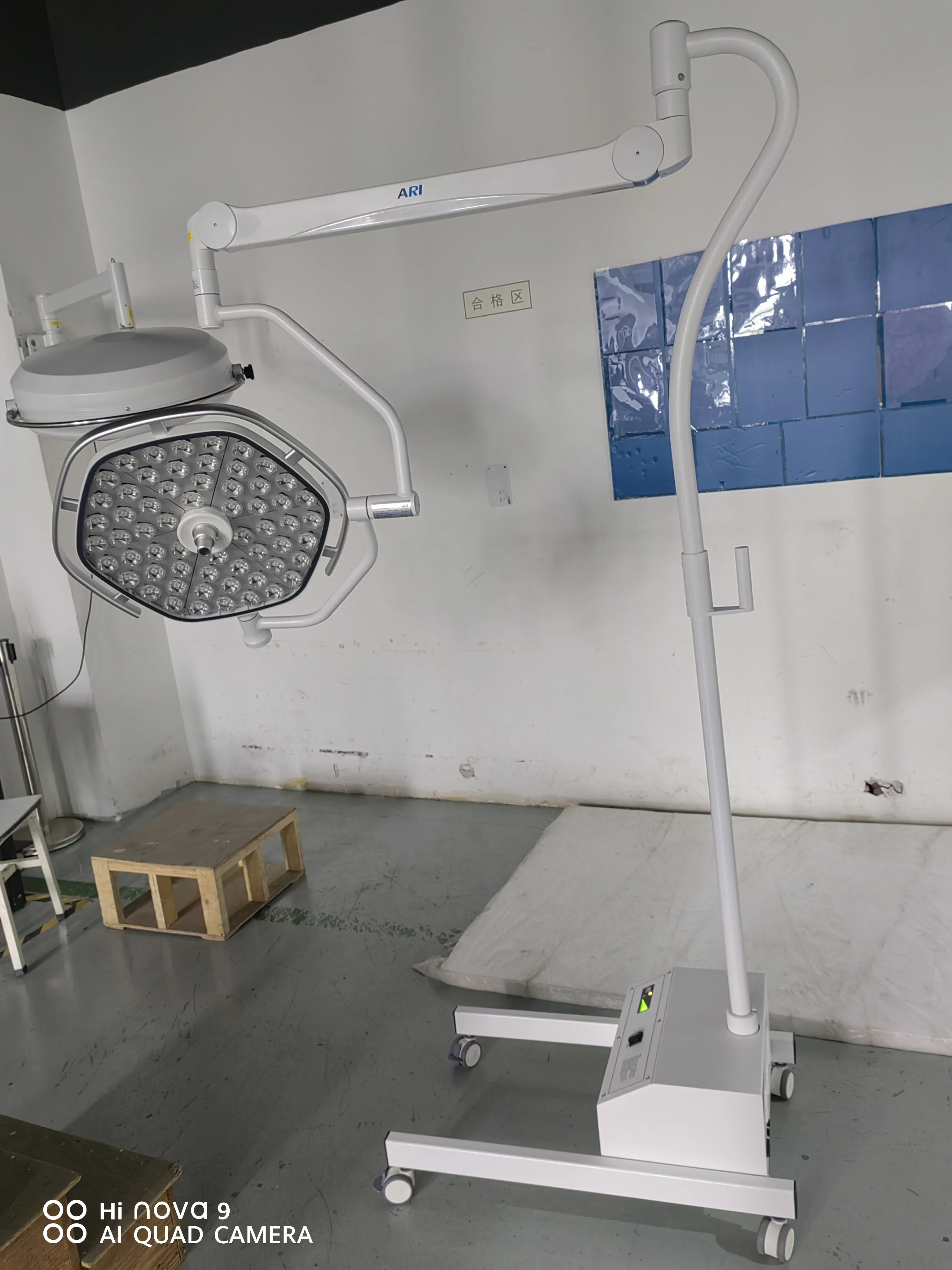 Mobile Adjustable Medical Examination Light, Built‑in Emergency Function, Exam Lamp for Hospital Clinic Laboratory Use