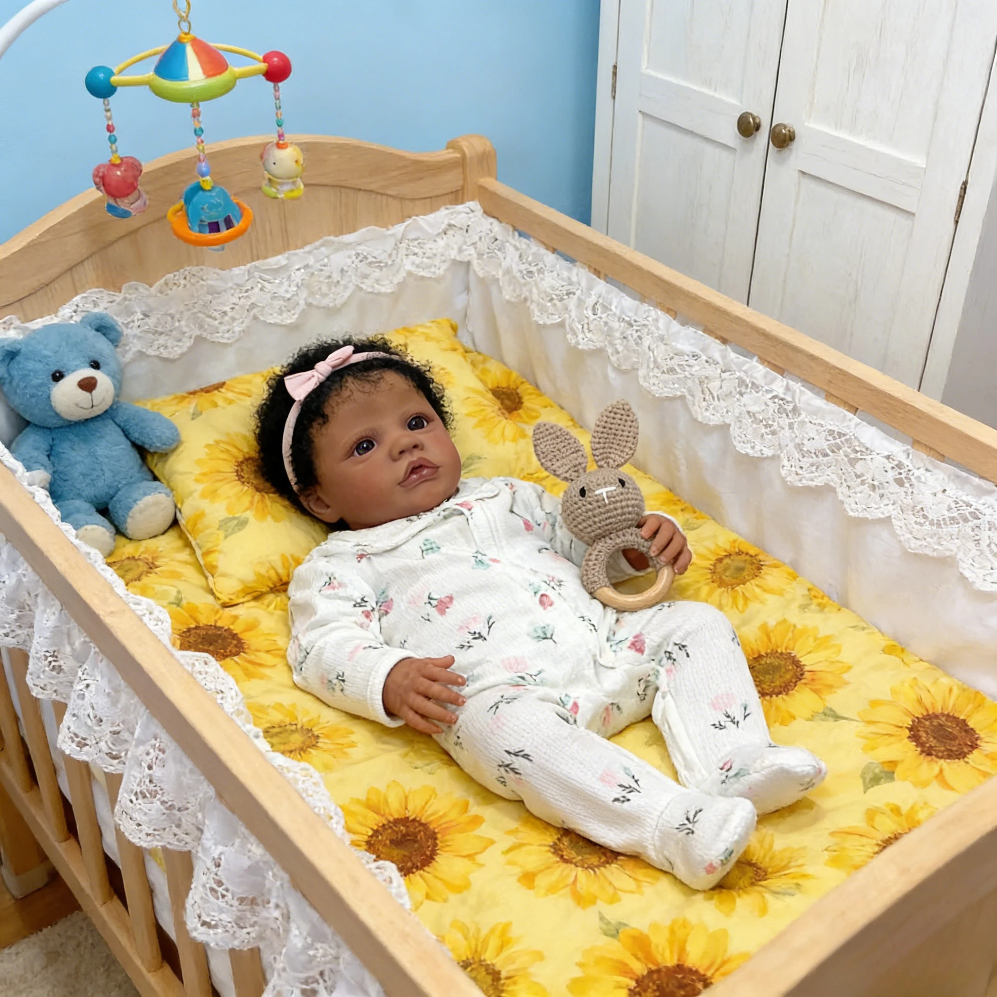 48cm Ultra-Realistyczna Lalka Reborn z Ciemną Skórą, Model Primrose Awake, Miękki Bawełniany Korpus, Wielowarstwowa Malowana Skóra i Ręcznie Wszywane Włosy