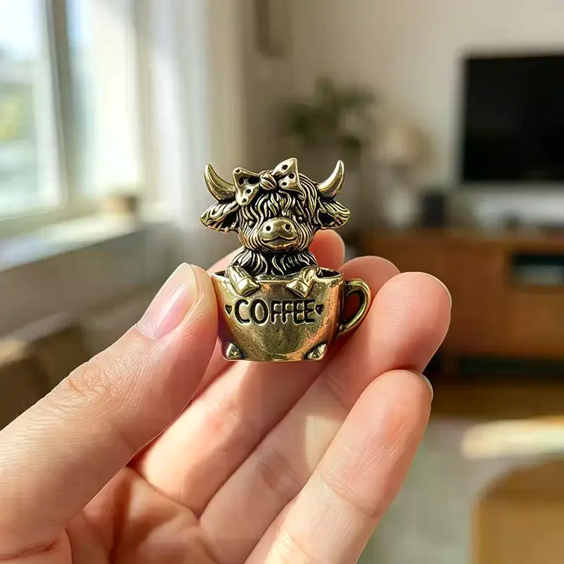 Brass Highland Cow Figurine Mini Bull Statue Fengshui Lucky Decor Desk Ornament For Home Office Creative Gifts Vintage