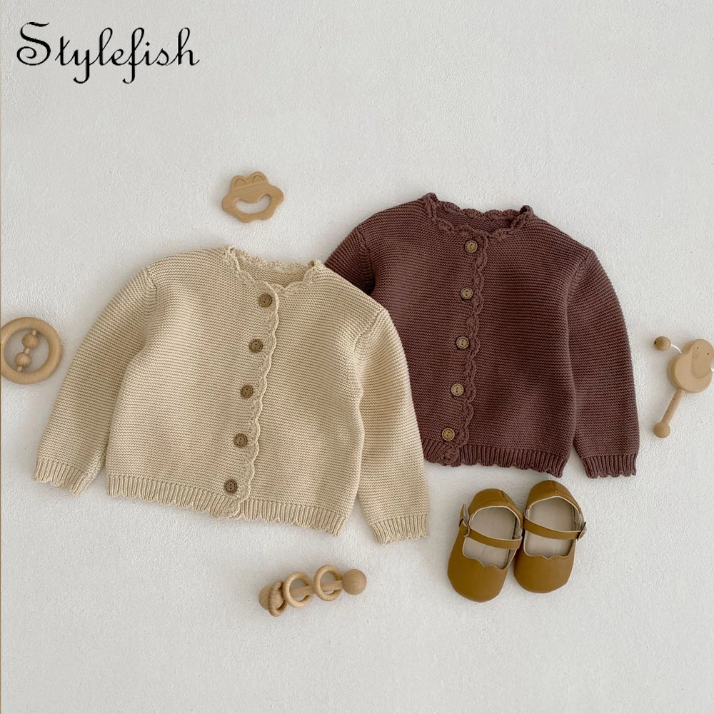 Spring new baby clothing, 0-3 year old boys and girls children's round neck handmade hooked edge clean color knitted sweater