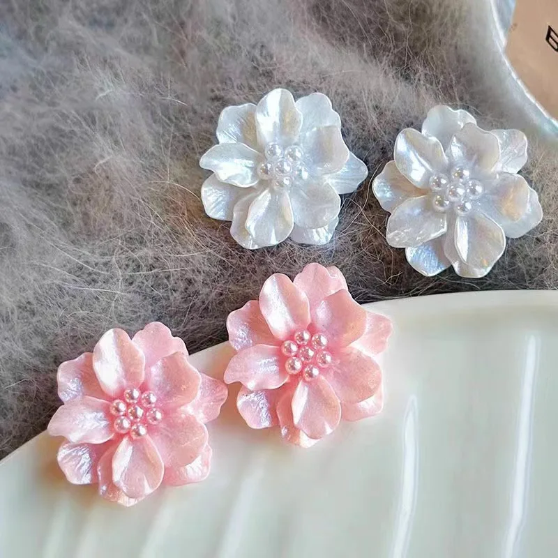 

New Simple Elegant White/Pink Imitation Pearl Flowers Earrings Studs for Women Girls Trendy Sweet Party Jewelry Wedding Gift