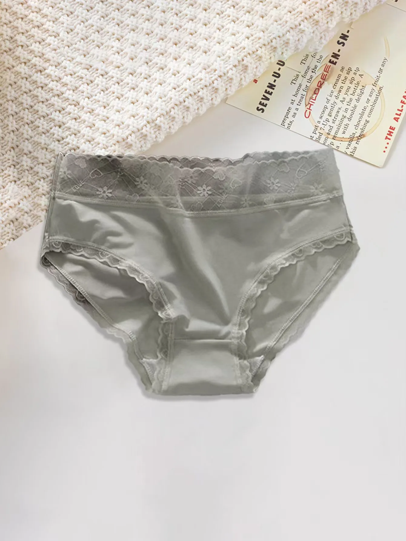 Women underwear Sexy Lace Panties Seamless Briefs Comfort Mid Waist Underpants Female Lingerie