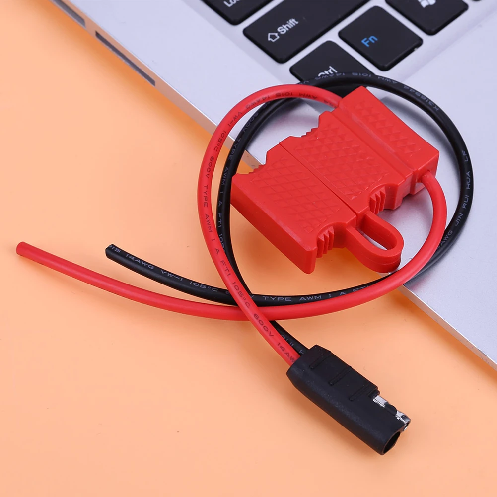 

3cm Power Cable Car Mobile Radio Cable Power Cord Cable Power Cable with Fuse Box for Motorola GM300/M120/SM50/SM120